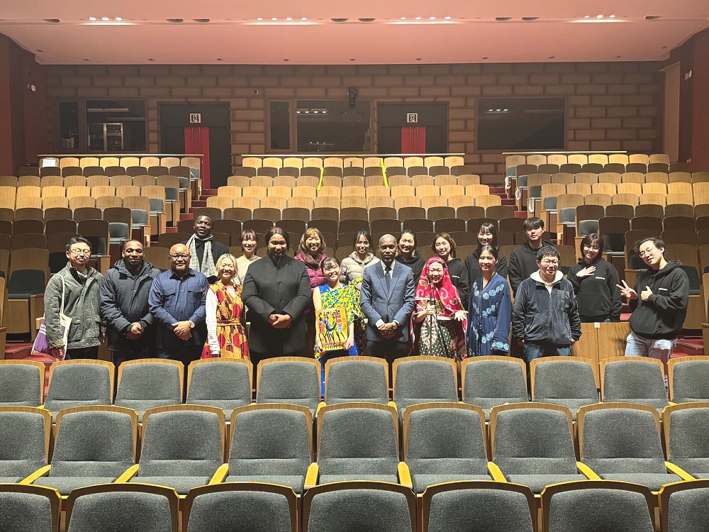 Embassy staff in a group photo with the students of the Tokyo University of Foreign Studies (TUFS) majoring in Kiswahili, at the 102 Foreign Language Festival, organized by the University