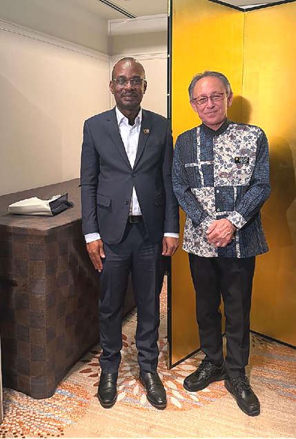Ambassador Mutatembwa with H.E. Mr. Denny Tamaki, Governor of Okinawa Prefecture, during a diplomatic study tour, underscoring the shared commitment to peace　cooperation, and strengthened bilateral relations.