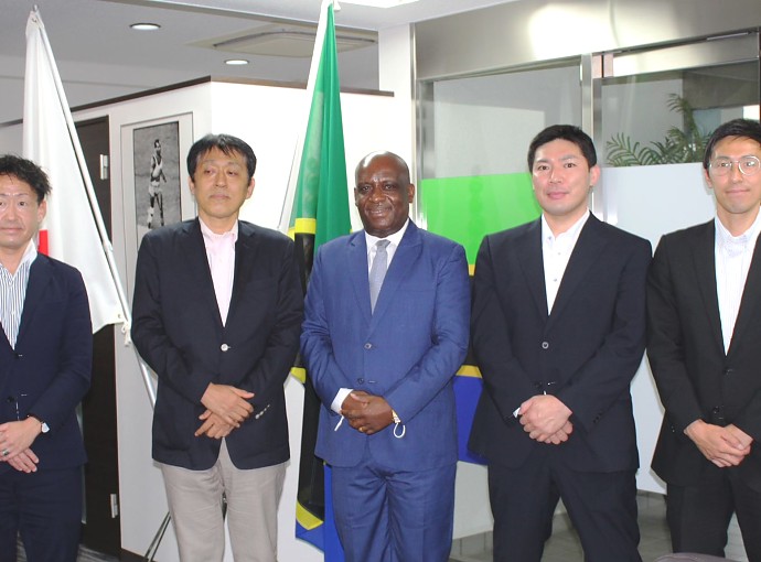 H.E. Amb. Baraka H. Luvanda in a group photo with Mr. Nezuka Takeshi and other representatives from Japan Firefighters Association