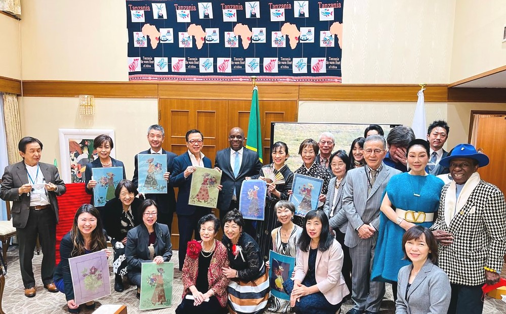 A group photo of H.E. Ambassador Baraka H. Luvanda with participants at the Coffee Hour Event held at the Chancery on 8th November 2022