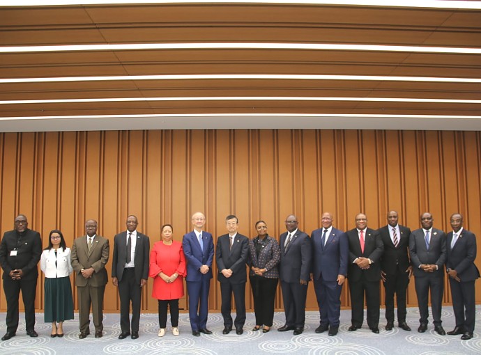 H.E. Ambassador Baraka Luvanda (second from the right) in a group photo with other Ambassadors and Diplomats from the SADC Member States; and the Chair, Committee on Sub-Saharan Africa of Keidanren Japan Business Federation