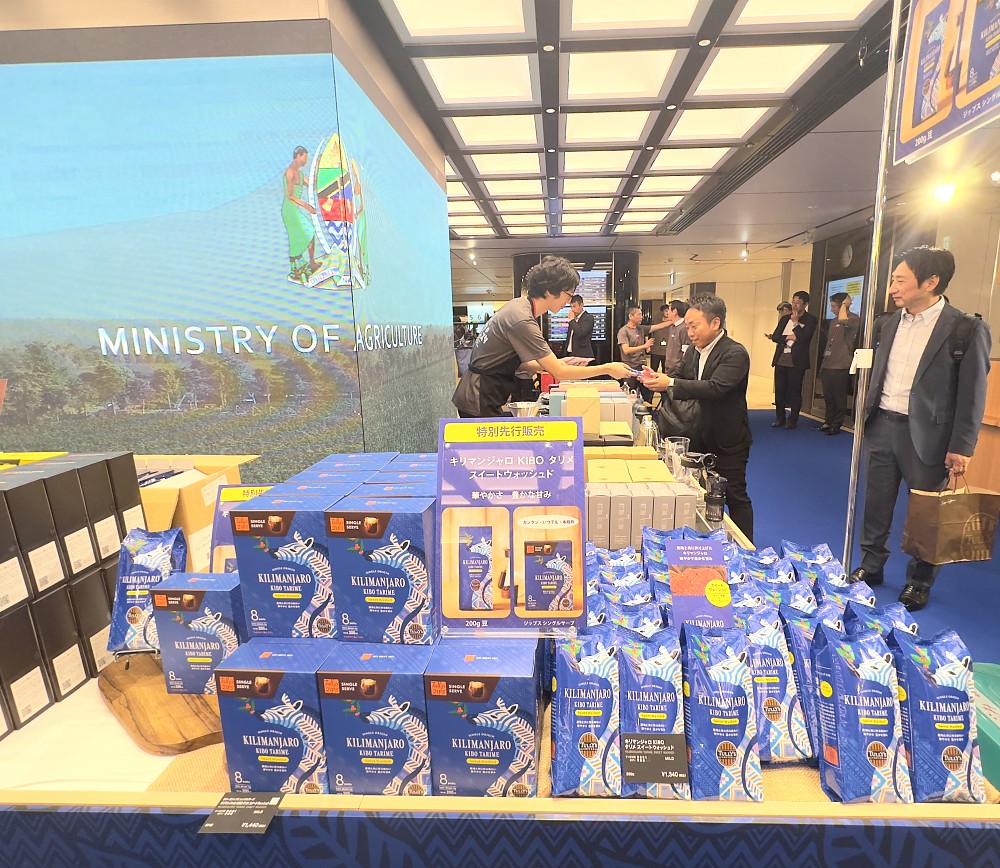 Kahawa ya Tanzania iliyozinduliwa tarehe 1 Oktoba 2024 ya BARISTA’S ROAST KILIMANJARO na KIBO TARIME SWEET WASHED zitakazouzwa na Kampuni ya ITO EN na Tully’s Coffee, nchini Japan, tarehe 1 Oktoba 2024