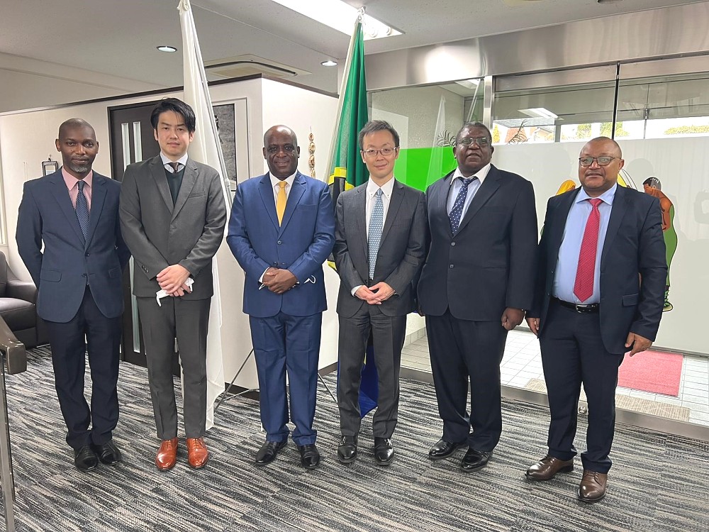 H.E. Ambassador Baraka Luvanda in a picture with Mr. Yusuke Kawabata, Mr. Taisuke Otsuka and Officers at the Embassy, Mr. John Kambona, Mr. Greyson Ishengoma and Mr. Hosea Chikolongo