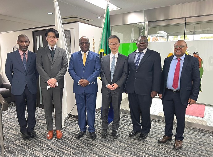 H.E. Ambassador Baraka Luvanda in a picture with Mr. Yusuke Kawabata, Mr. Taisuke Otsuka and Officers at the Embassy, Mr. John Kambona, Mr. Greyson Ishengoma and Mr. Hosea Chikolongo