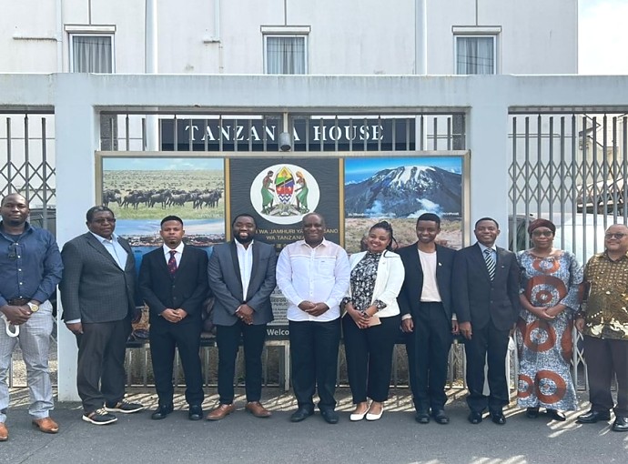 H.E. Ambassador Baraka Luvanda in a picture with the Leaders of Tanzania Community in Japan and those of TSJ