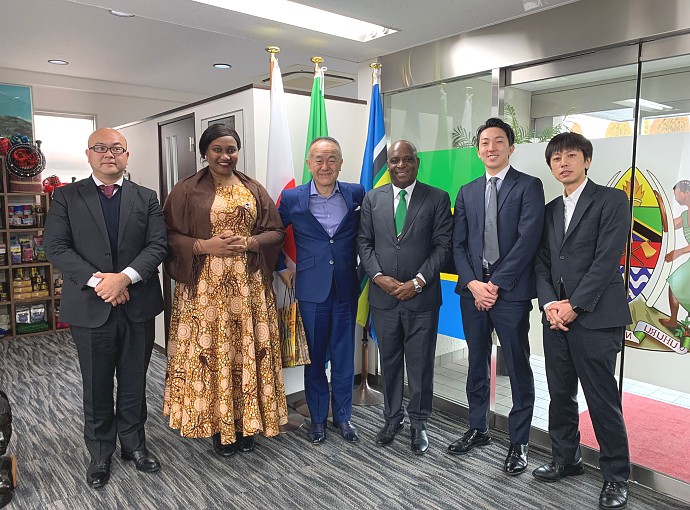 H.E. Ambassador Baraka Luvanda in a group photo with Mr. Susumu Tsubaki, Managing Director and CEO of Asia Africa Investment and Consulting (AAIC), a holding company of Tanzania and Japan (TANJA) Co. Ltd, at the Chancery.