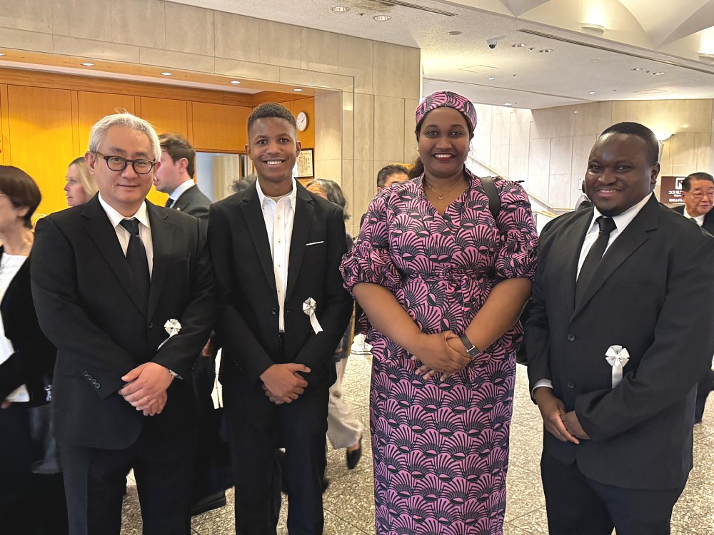 Ms. Edna Dioniz Chuku, Counsellor Economic Affairs, representing the Embassy in paying tribute to the legacy of the late Mr. Yoshinobu Tamai, Founder and President of the Ashinaga Foundation.