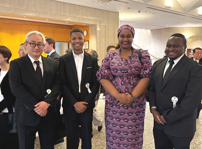 Ms. Edna Dioniz Chuku, Counsellor Economic Affairs, representing the Embassy in paying tribute to the legacy of the late Mr. Yoshinobu Tamai, Founder and President of the Ashinaga Foundation.